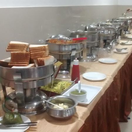 Hotel Delux Inn Agra  Kültér fotó