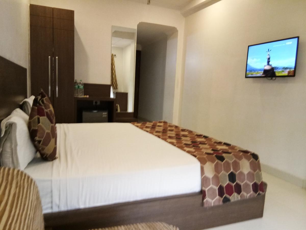 Hotel Delux Inn Agra  Kültér fotó