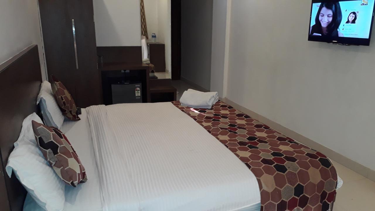 Hotel Delux Inn Agra  Kültér fotó